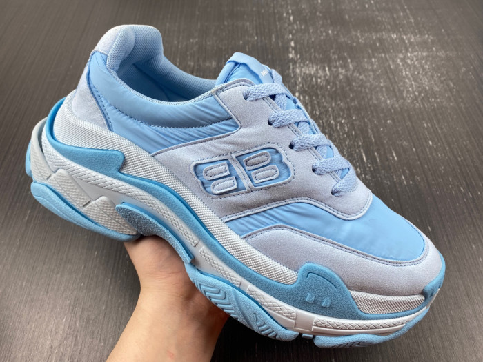 BALCIA TRIPLE S SNEAKER