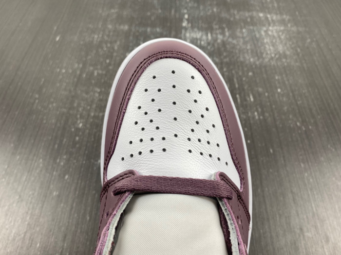 Air Jordan 1 High OG Mauve DZ5485-105
