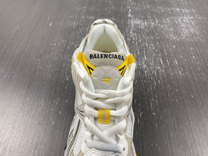 BALCIA RUNNER SNEAKER