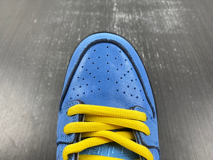 Powerpuff Girls x Nike SB Dunk Low "Bubbles" FZ8320-400