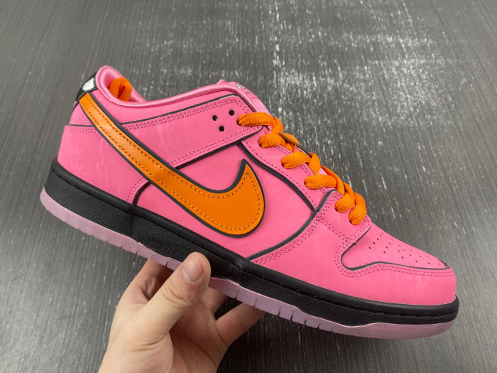 The Powerpuff Girls x Nike SB Dunk Low “Blossom” FD2631-600
