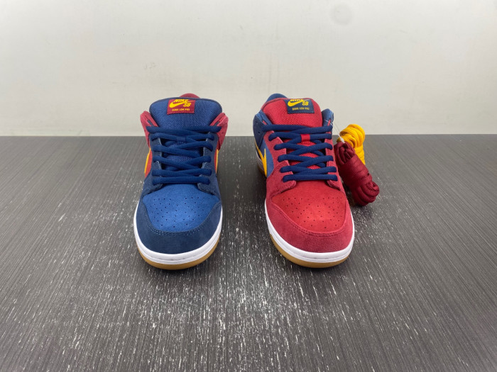 Nike SB Dunk Low Catalonia DJ0606-400