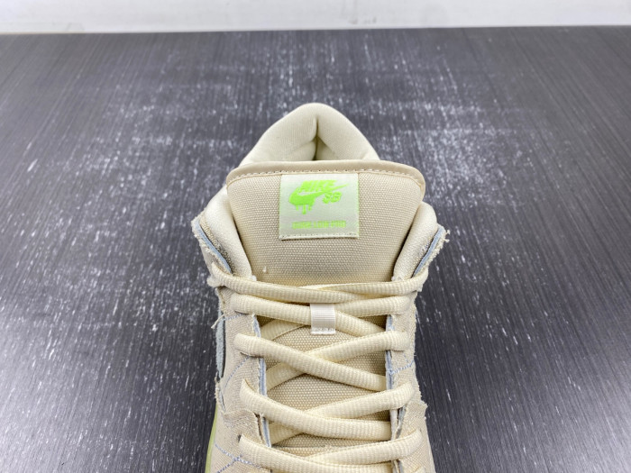 Nike Dunk Low “Mummy " DM0774-111