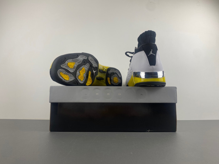 Air Jordan 17 Retro Low SP Lightning FJ0395-100