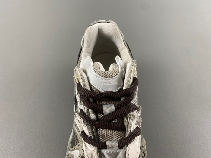 BALCIA RUNNER SNEAKER