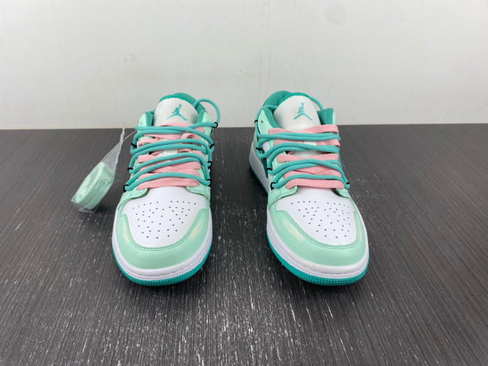 Jordan 1 Low New Emerald (Women