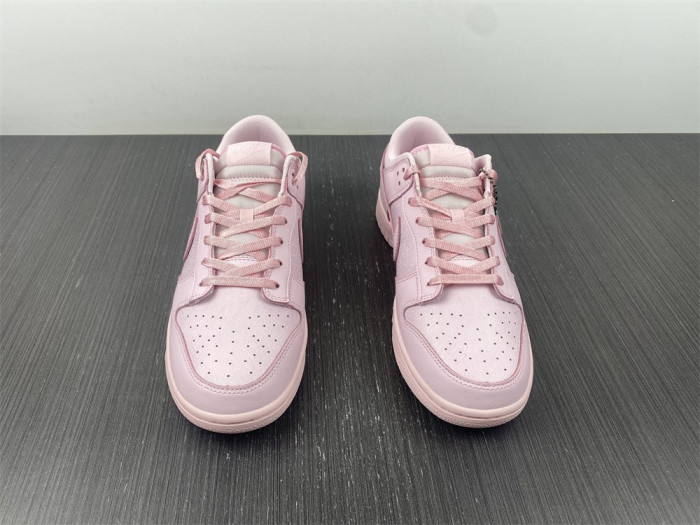 Nike Dunk Low Pink (GS) 921803-601