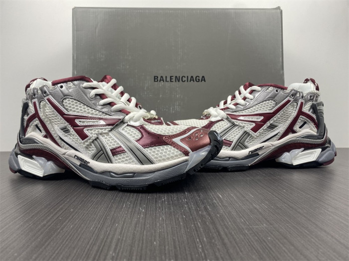 BALCIA RUNNER SNEAKER