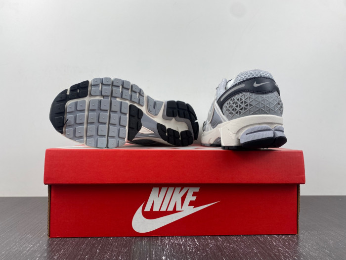 Nike Zoom Vomero 5 Wolf Grey Cool Grey FD9919-001