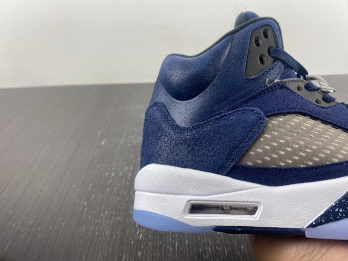 Air Jordan 5 Retro SE “Midnight Navy” FD6812-400