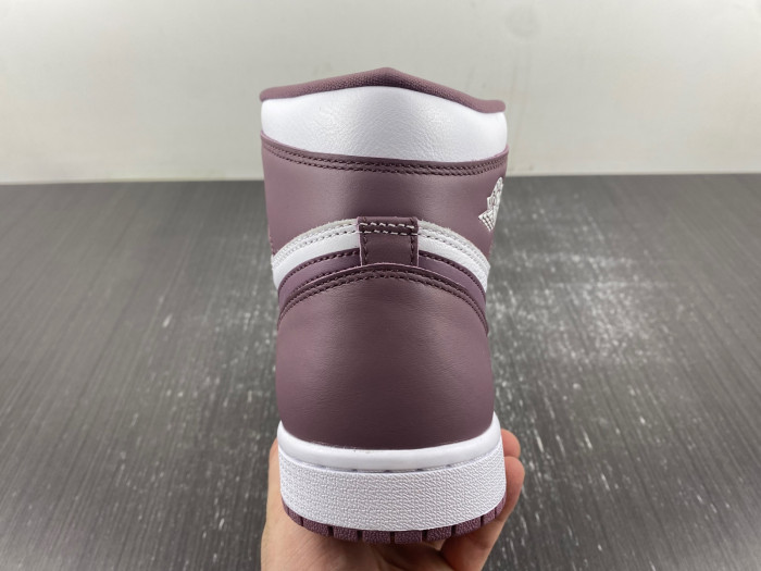 Air Jordan 1 High OG Mauve DZ5485-105