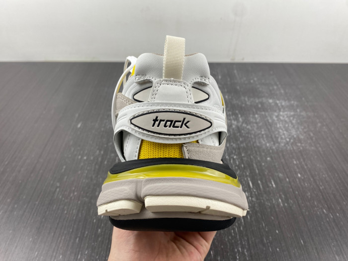 BALCIA Track SNEAKER