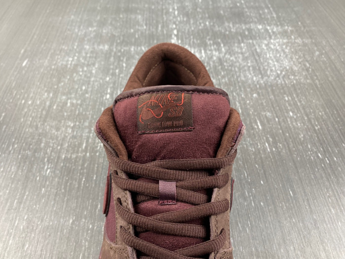Nike SB Dunk Low "Valentine