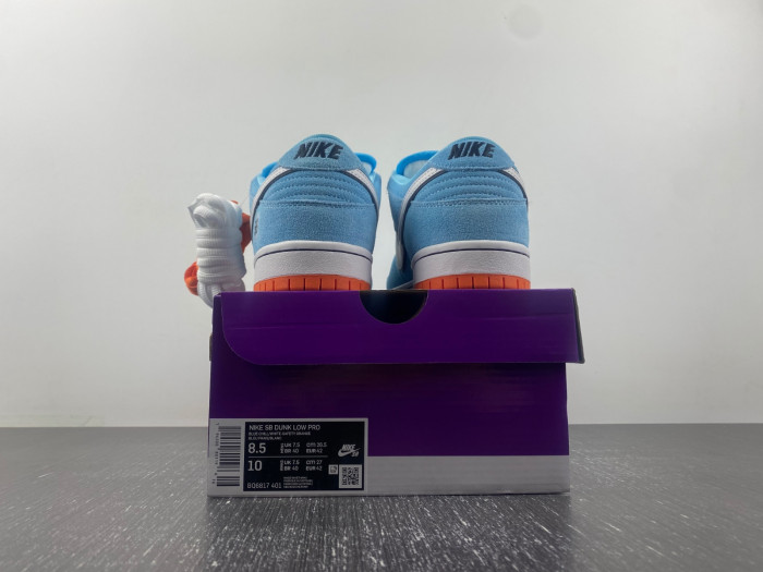 Nike SB Dunk Low Pro 