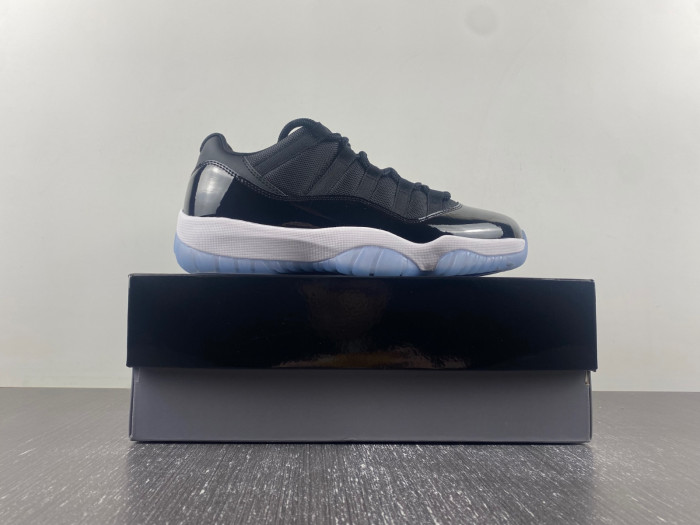 Air Jordan 11 Retro Low 