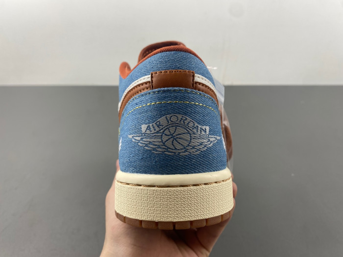 (WMNS) Air Jordan 1 Low 