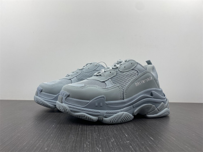 BALCIA Triple S Sneaker