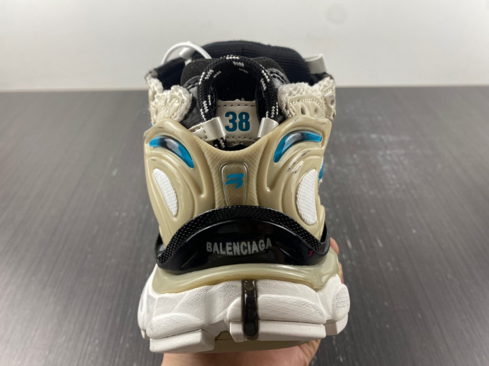 BALCIA RUNNER SNEAKER