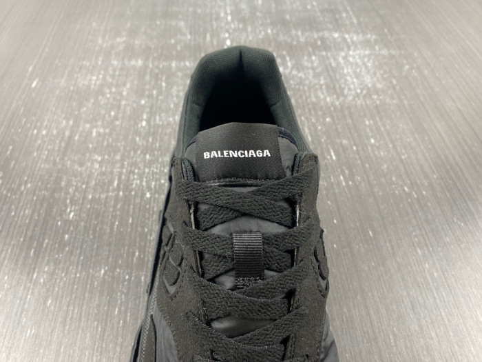 BALCIA TRIPLE S SNEAKER