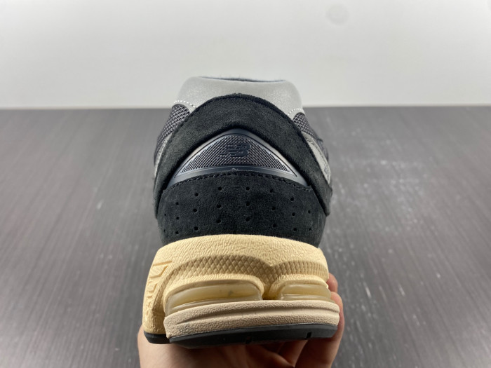 New Balance 2002R Black Dark Grey Men