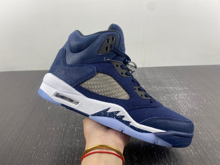 Air Jordan 5 Retro SE “Midnight Navy” FD6812-400