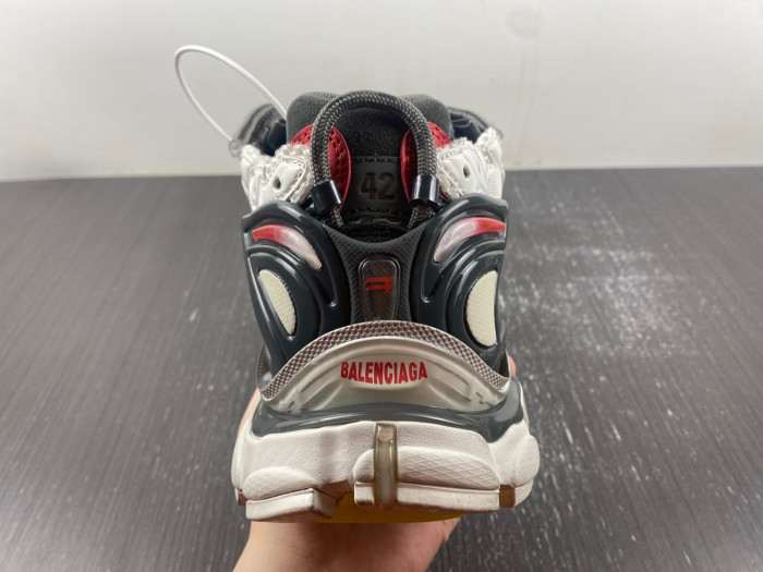 BALCIA RUNNER SNEAKER