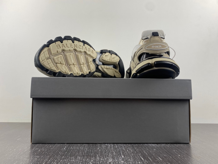 BALCIA Track SNEAKER