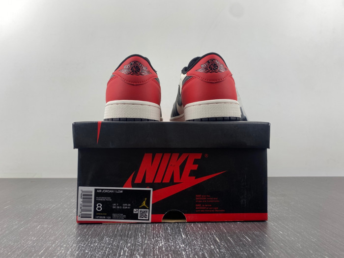 Paris Saint-Germain x Air Jordan 1 Low OG HF8828-100