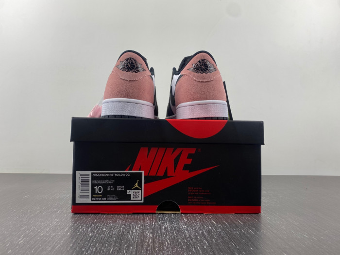 Jordan 1 Low OG Bleached Coral - CZ0790-061