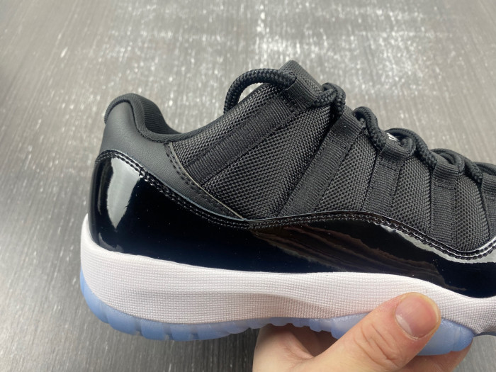 Air Jordan 11 Retro Low 