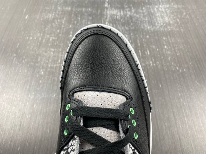 Air Jordan 3 "Black/Green Glow" CT8532-031
