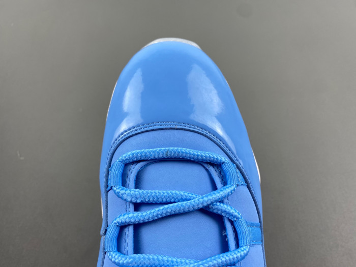 Air Jordan “Ultimate Gift of Flight” Pack 717602-900