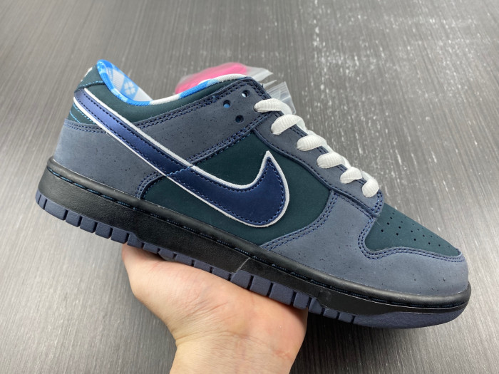 CONCEPTS X NIKE SB DUNK LOW Blue Lobster 313170-342