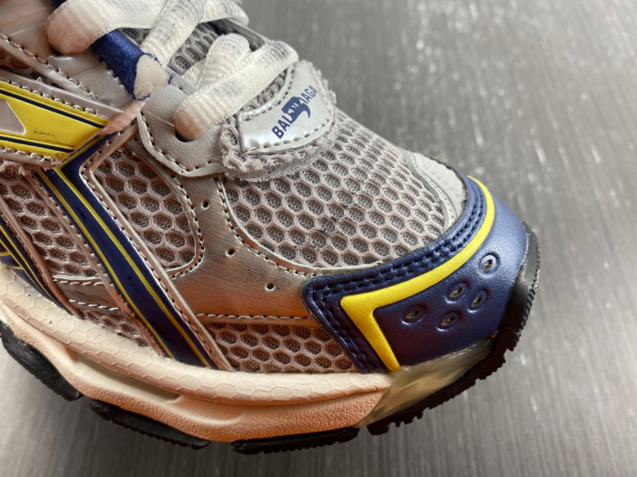 BALCIA RUNNER SNEAKER