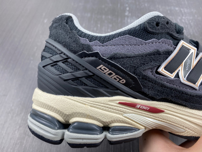 New Balance 1906D Protection Pack Black M1906DD