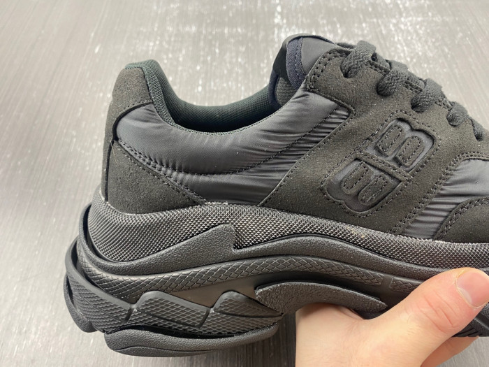 BALCIA TRIPLE S SNEAKER