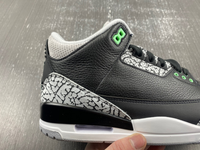 Air Jordan 3 "Black/Green Glow" CT8532-031