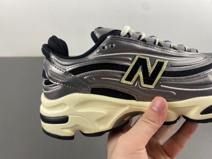 New Balance 1000 “Silver Metallic” M1000SL