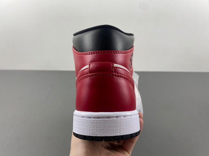 Air Jordan 1 Mid Black Toe “Gym Red” BQ6472-160