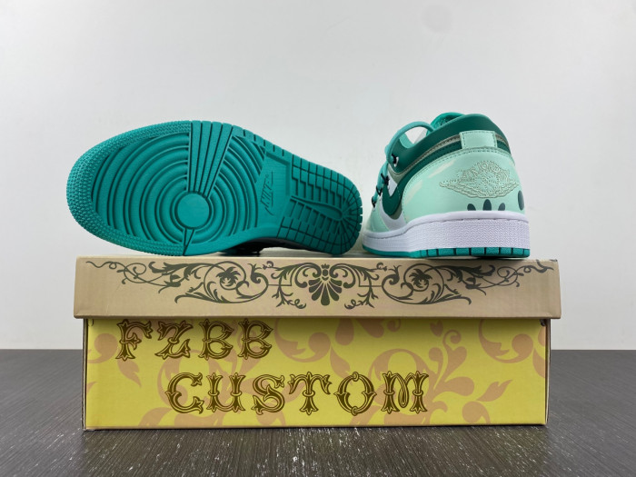Jordan 1 Low New Emerald (Women