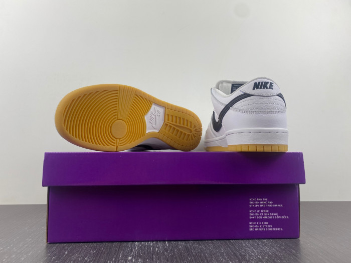 Nike SB Dunk Low Pro White Gum - CD2563-101