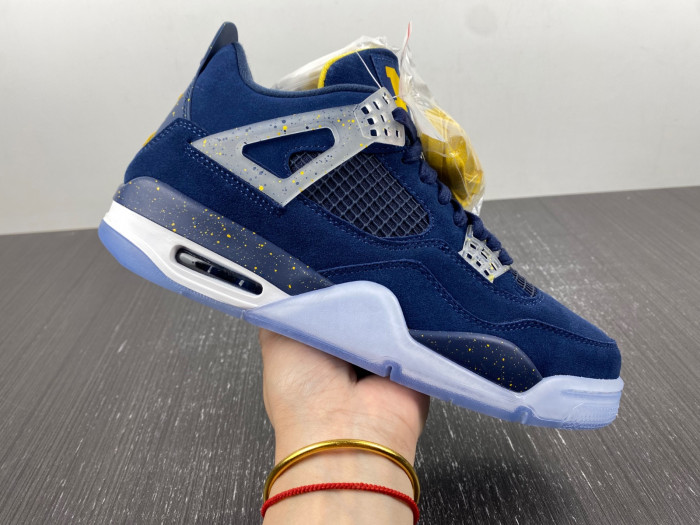 Jordan 4 Retro Michigan (PE) - AJ4 1036660