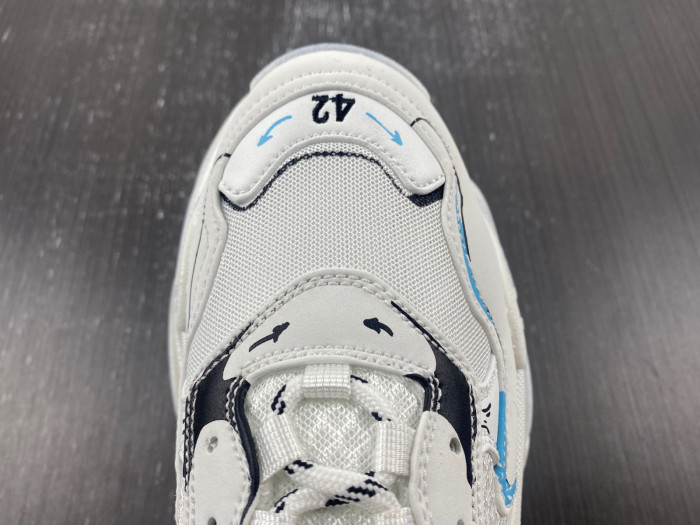 BALCIA Triple S Sneaker