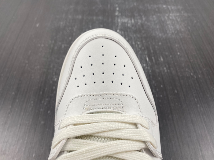 OFW C/O VIRGIL ABLOH Out Of Office OOO Low Tops