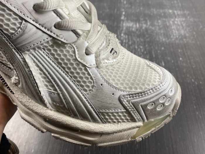 BALCIA RUNNER SNEAKER