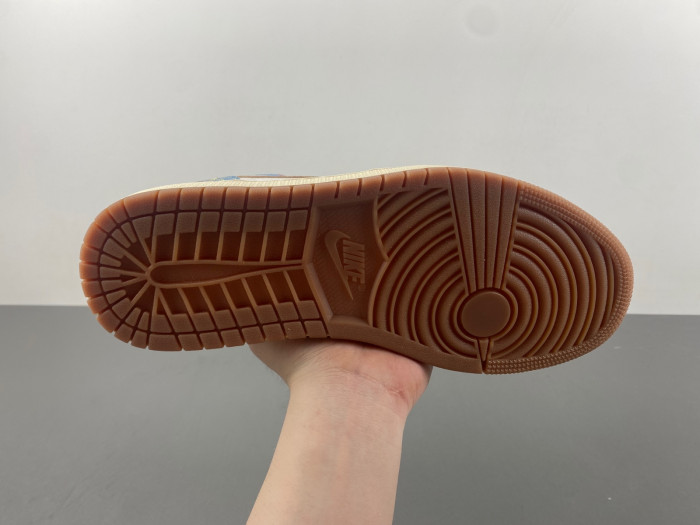 (WMNS) Air Jordan 1 Low 