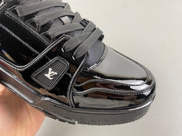 LUSV SNEAKERS