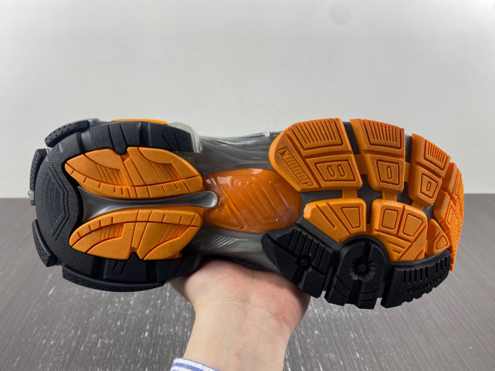 BALCIA RUNNER SNEAKER