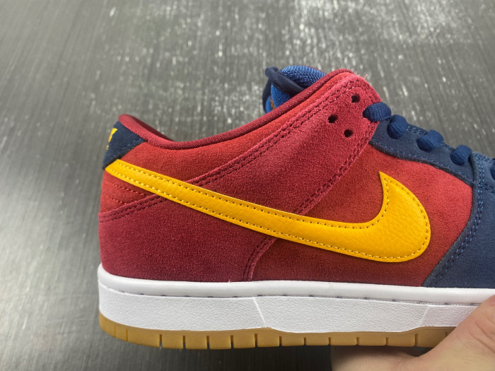Nike SB Dunk Low Catalonia DJ0606-400
