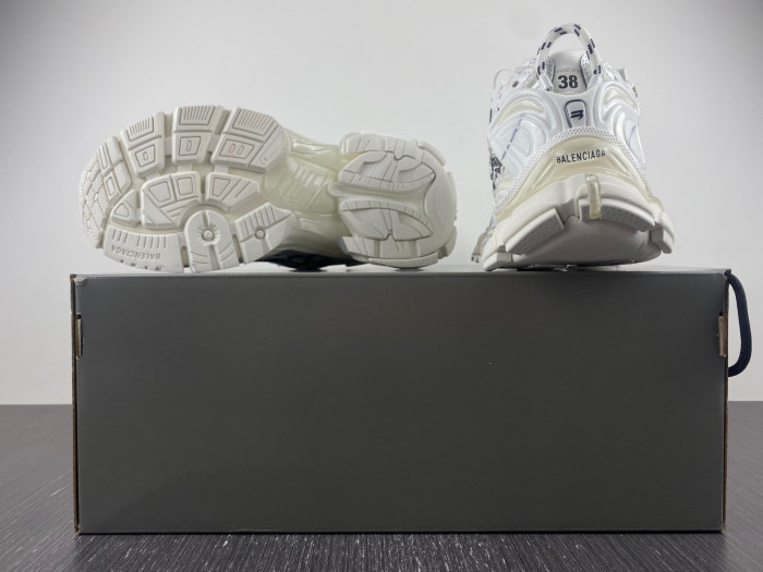 BALCIA RUNNER SNEAKER